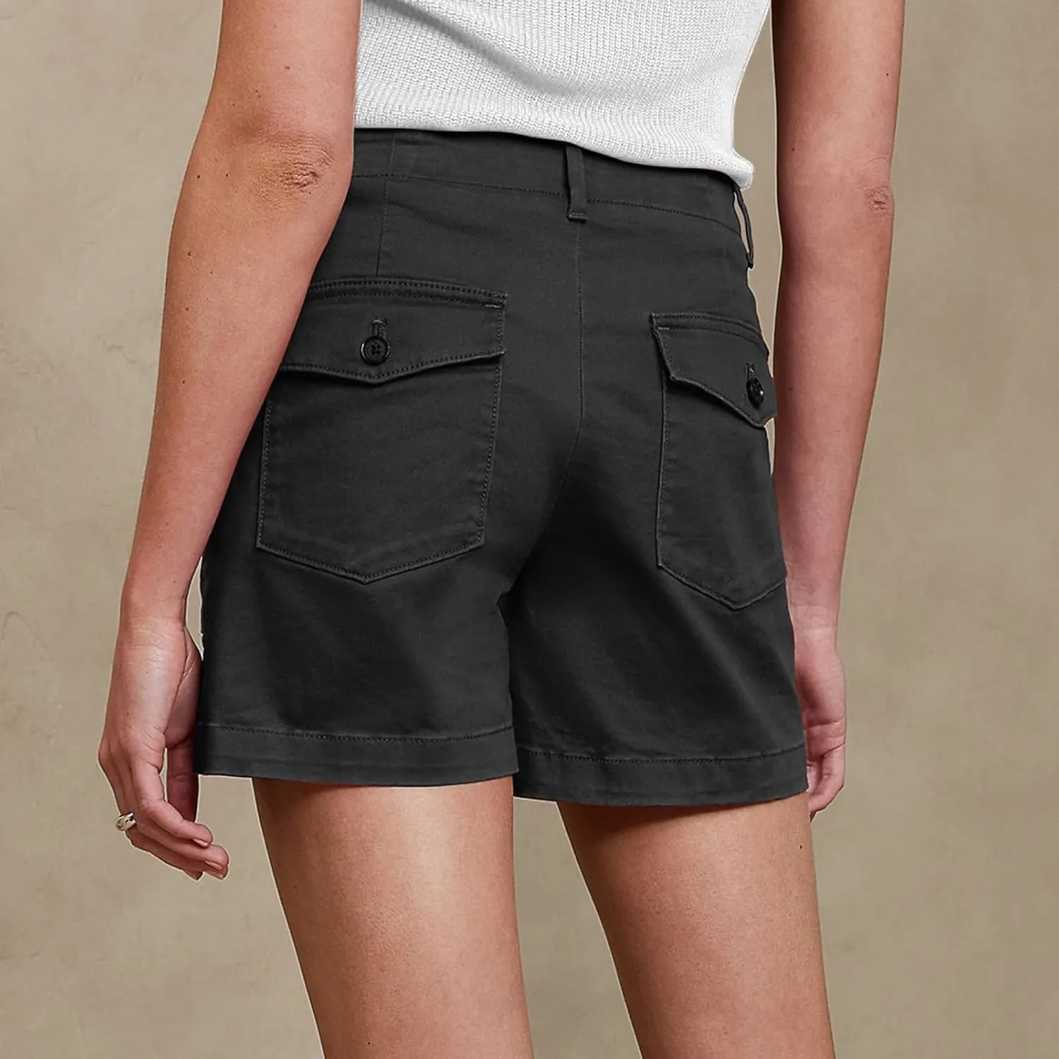 eoeioa Womens Stretch Twill Shorts Regular Fit Hiking Short Pants Summer Solid Casual Athletic Chino Bermuda Shorts w/Pockets