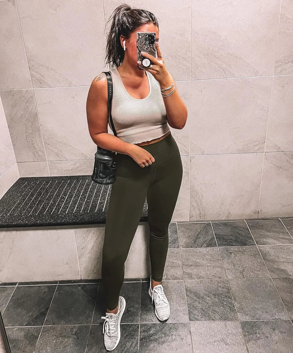HeyNuts Essential/Pure&Plain 7/8 Leggings, High Waisted Compression Soft Pants Workout Athletic Yoga Pants 25"